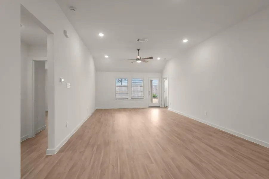 Spacious, unfurnished interior of a new home in Moran Ranch, Willis (Image 19). Spacious, unfurnished interior of a new home in Moran Ranch, Willis (Image 19).