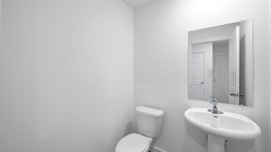 Representative furnished interior of a home built from the Hanover by D.R. Horton in Bayview at Harbor Crest, Ooltewah (Image 4).