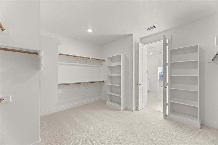 24. 9825 Aiken - Closet 24. 9825 Aiken - Closet