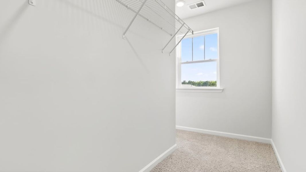 Spacious, unfurnished interior of a new home in Varner Station, Woodruff (Image 30).