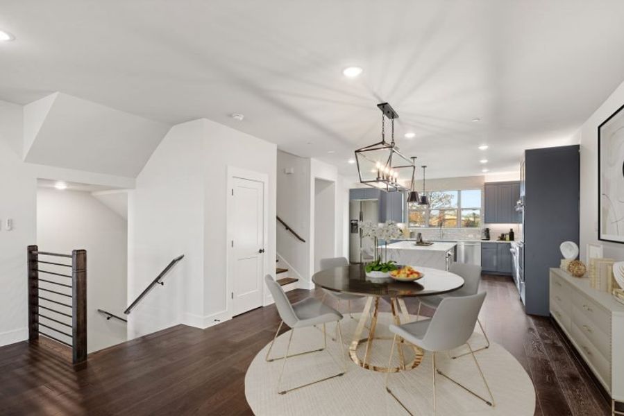 Furnished interior view inside a new home in Linkside Las Colinas, Irving (Image 11).