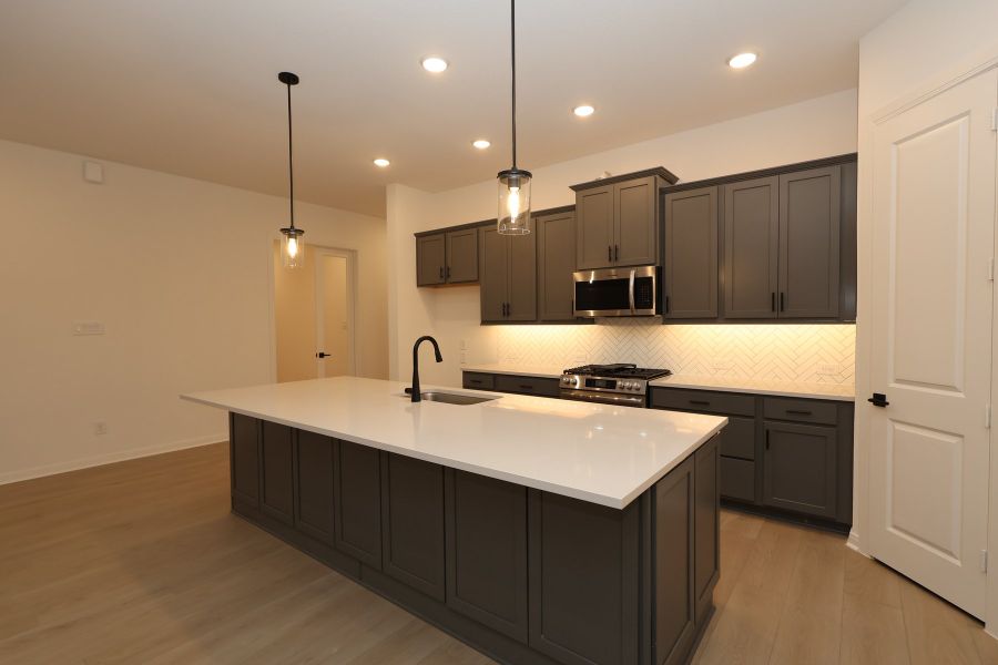 Furnished interior view inside a new home in The Grand Prairie - Retreat Collection, Hockley (Image 3).