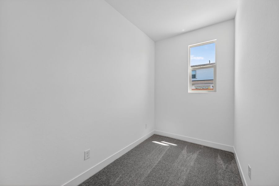 Spacious, unfurnished interior of a new home in Artisan at Asante, Surprise (Image 21).
