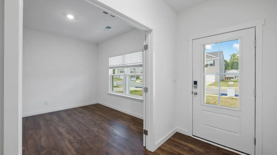 Spacious, unfurnished interior of a new home in The Hideaway at Edgestone, Ooltewah (Image 13).