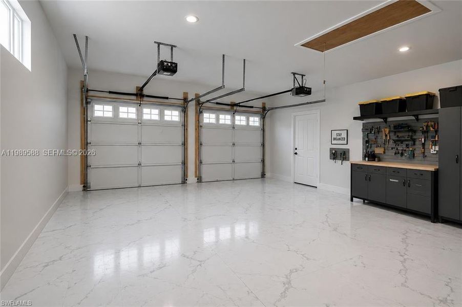 Spacious, unfurnished interior of a new home in , Lehigh Acres (Image 20).