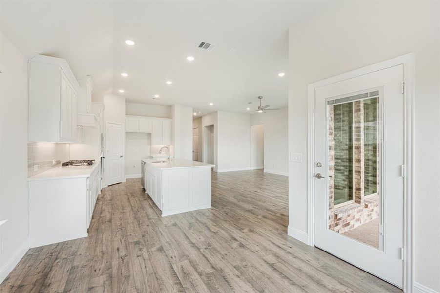 Furnished interior view inside a new home in ArrowBrooke Classic 50, Aubrey (Image 8).