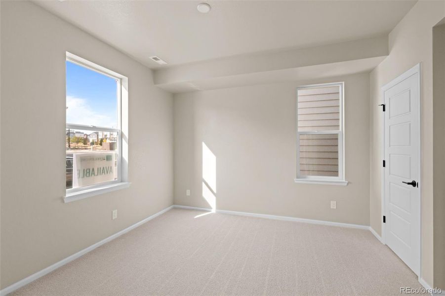 Spacious, unfurnished interior of a new home in Baseline, Broomfield (Image 39).