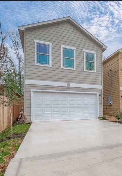 Front exterior of a new home in , Houston, TX, highlighting curb appeal (Image 1). Front exterior of a new home in , Houston, TX, highlighting curb appeal (Image 1).