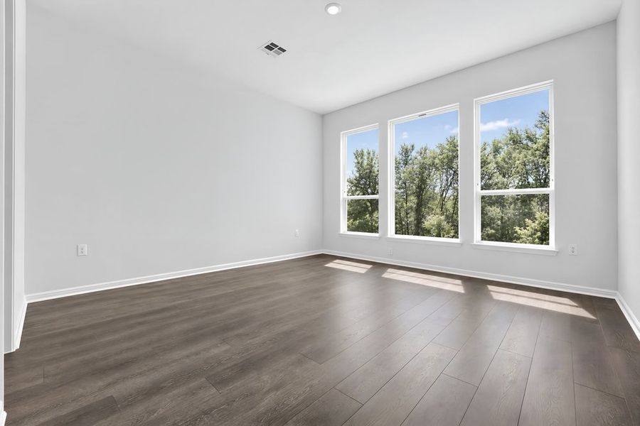 Spacious, unfurnished interior of a new home in Silverleaf, Cedar Creek (Image 18). Spacious, unfurnished interior of a new home in Silverleaf, Cedar Creek (Image 18).