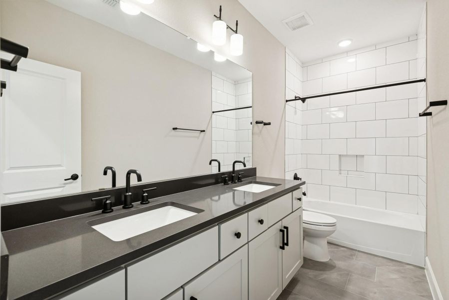 Furnished interior view inside a new home in Riceland 60’ Homesites, Mont Belvieu (Image 7). Furnished interior view inside a new home in Riceland 60’ Homesites, Mont Belvieu (Image 7).