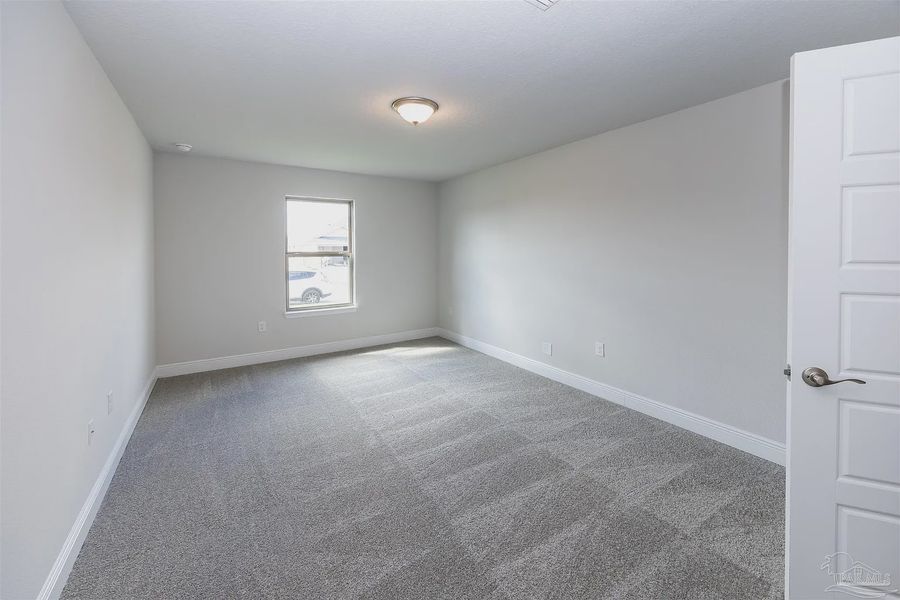 Spacious, unfurnished interior of a new home in Emmaline Gardens, Milton (Image 20).