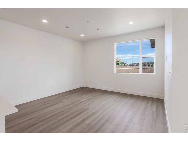 Spacious, unfurnished interior of a new home in , Timnath (Image 33).