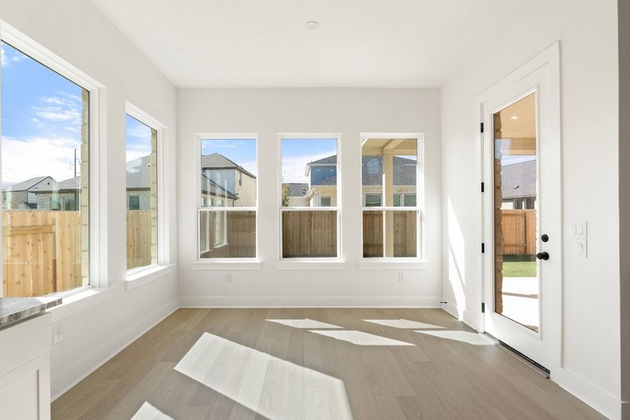 Spacious, unfurnished interior of a new home in Persimmon, Buda (Image 32). Spacious, unfurnished interior of a new home in Persimmon, Buda (Image 32).