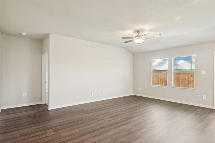 Photo is not of the actual home, but is an inspirational photo of builder’s model home and may depict options, furnishings, and/or decorator features that are not included.