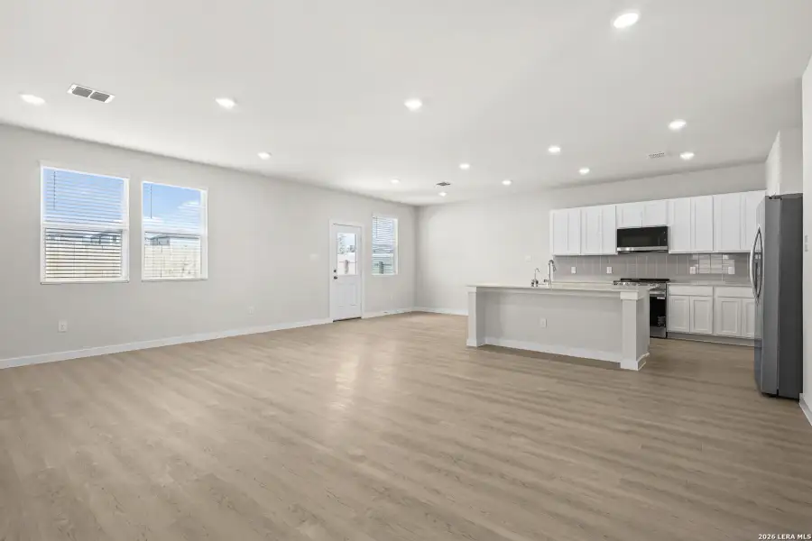 Spacious, unfurnished interior of a new home in Applewhite Meadows, San Antonio (Image 28). Spacious, unfurnished interior of a new home in Applewhite Meadows, San Antonio (Image 28).
