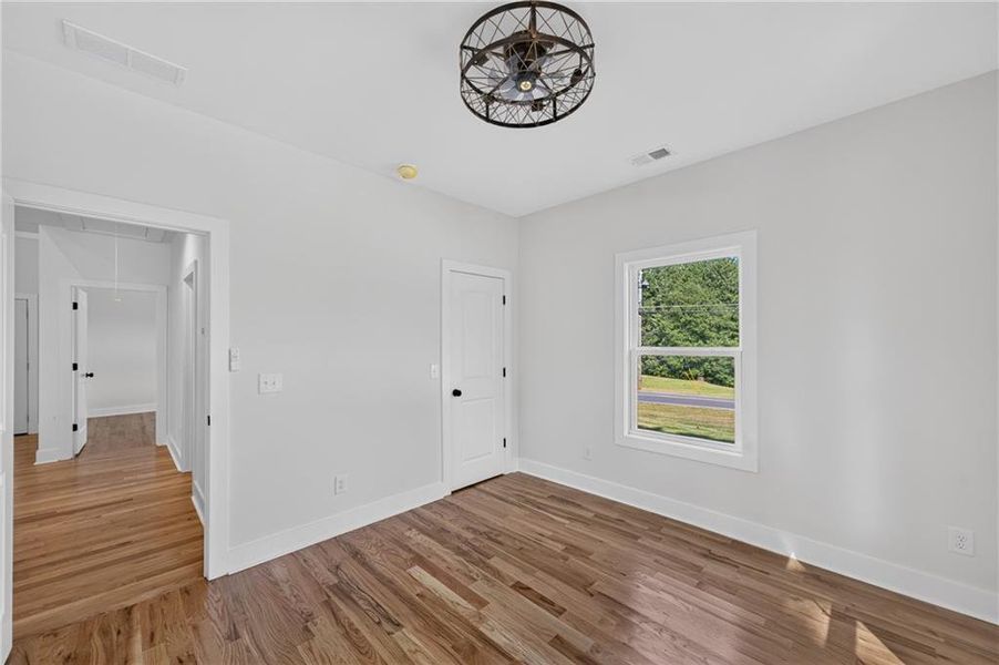 Spacious, unfurnished interior of a new home in , Dallas (Image 37). Spacious, unfurnished interior of a new home in , Dallas (Image 37).