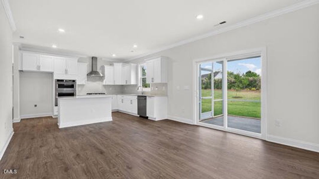 Manors at Haywood Glen_Lucas G_301_White