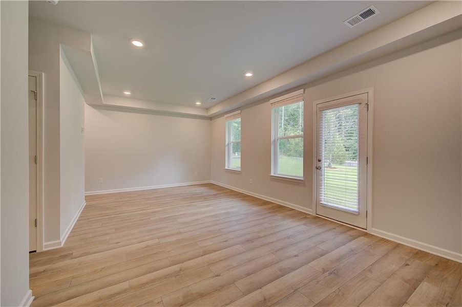 Spacious, unfurnished interior of a new home in Daybreak, Newnan (Image 29).