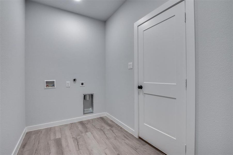 Spacious, unfurnished interior of a new home in , Kemp (Image 20). Spacious, unfurnished interior of a new home in , Kemp (Image 20).