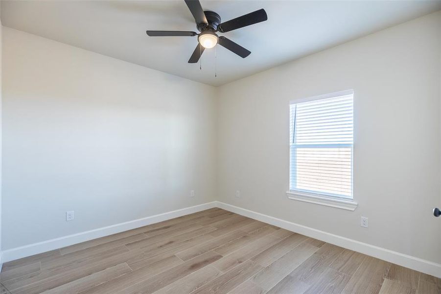 Spacious, unfurnished interior of a new home in , Tuscola (Image 27).