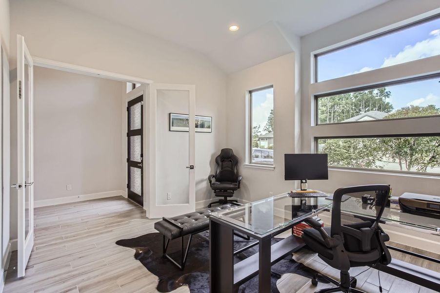 Office/Flex Space