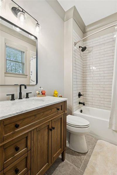 Furnished interior view inside a new home in , Dahlonega (Image 14).