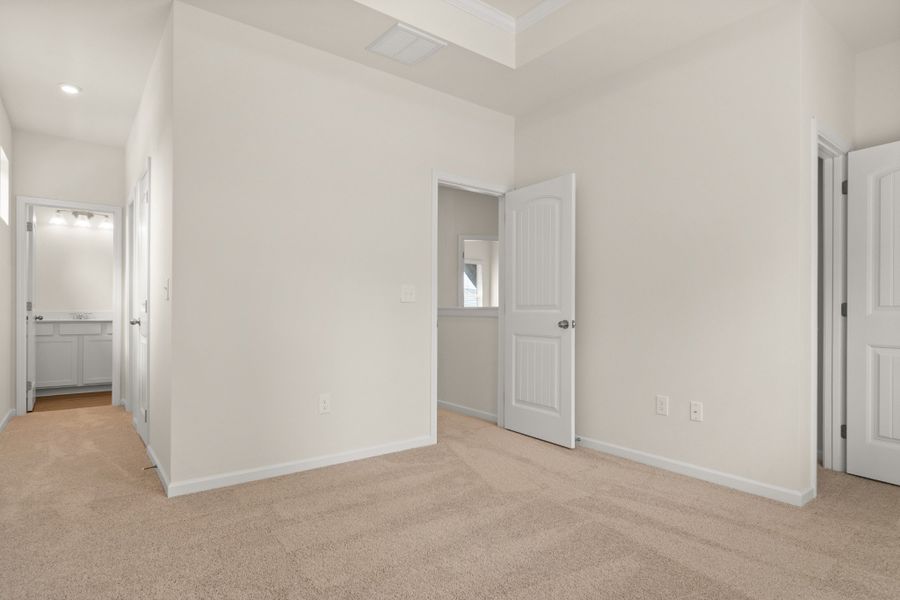 Spacious, unfurnished interior of a new home in Cantigny Park, Clarksville (Image 19). Spacious, unfurnished interior of a new home in Cantigny Park, Clarksville (Image 19).