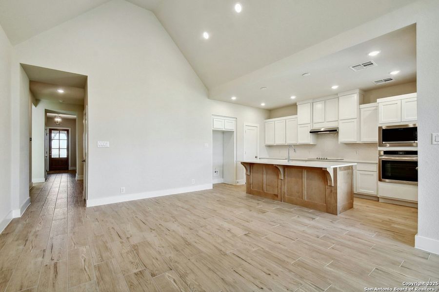 Spacious, unfurnished interior of a new home in Alsatian Oaks: 50ft. lots, Castroville (Image 20). Spacious, unfurnished interior of a new home in Alsatian Oaks: 50ft. lots, Castroville (Image 20).