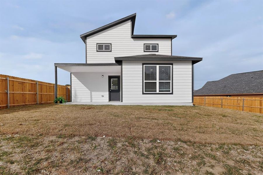 Big, beautiful back yard Big, beautiful back yard