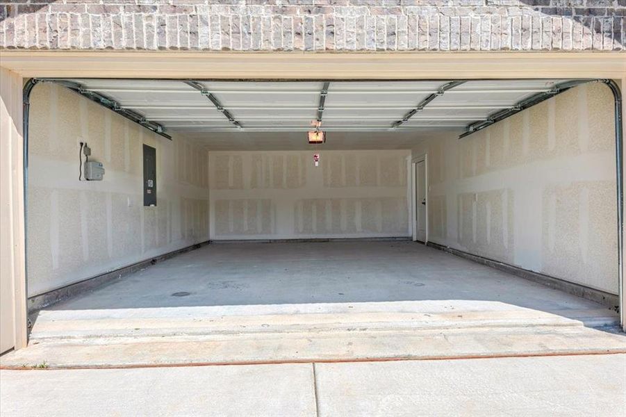 Exterior details and patio area of a home in , Glen Rose (Image 24).