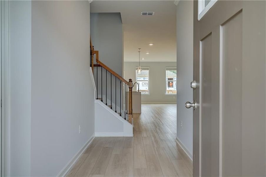 Spacious, unfurnished interior of a new home in Enclave at Evergreen, Fairburn (Image 23). Spacious, unfurnished interior of a new home in Enclave at Evergreen, Fairburn (Image 23).