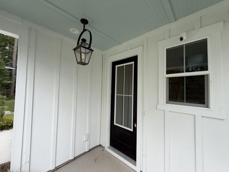Exterior details and patio area of a home in , Charleston (Image 4).