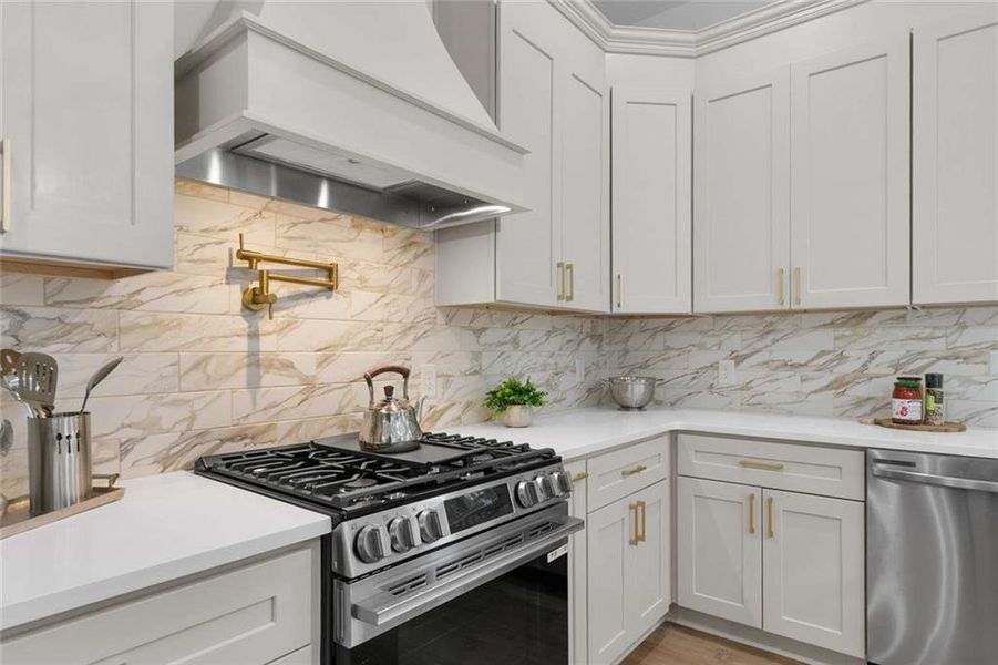 Furnished interior view inside a new home in , Atlanta (Image 6).