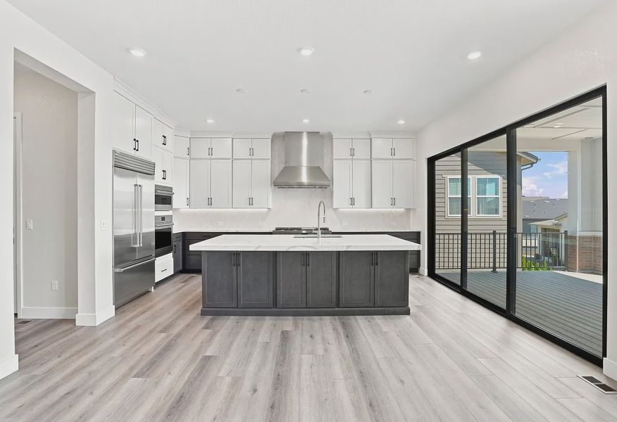 Homesite 8 Kitchen - 6 of 18