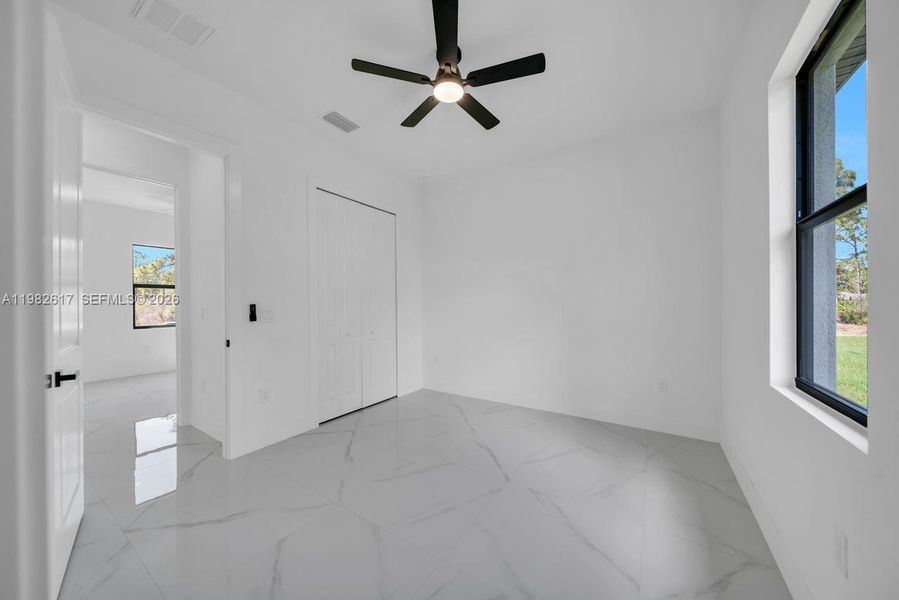 Spacious, unfurnished interior of a new home in , Lehigh Acres (Image 28).