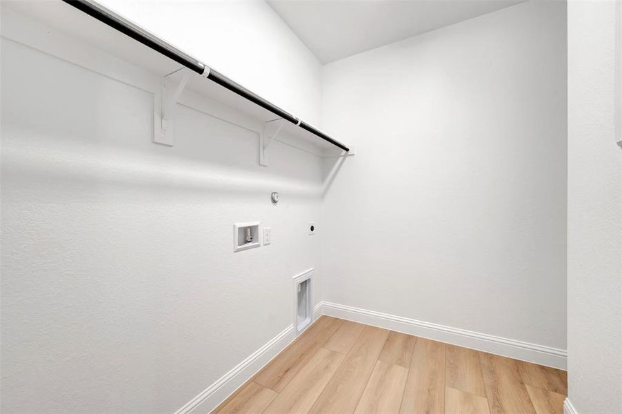 Spacious, unfurnished interior of a new home in Lilybrooke at Legacy Hills, Celina (Image 35).