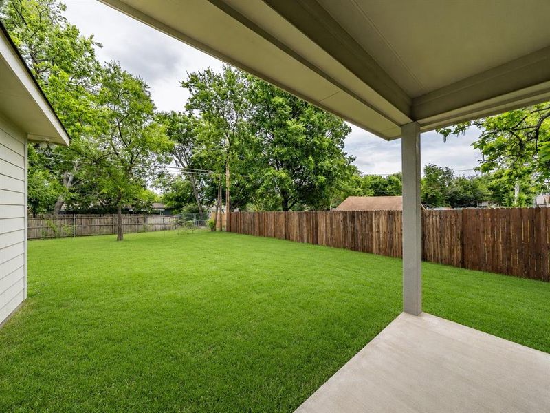 Exterior details and patio area of a home in , Fort Worth (Image 20).