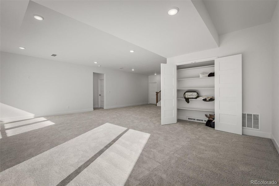 Spacious, unfurnished interior of a new home in Cloverleaf - Pinnacle Collection, Monument (Image 38).