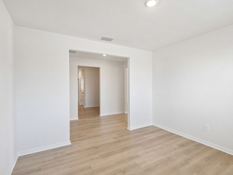 Spacious, unfurnished interior of a new home in Pine Ridge Meadows, Hudson (Image 17).