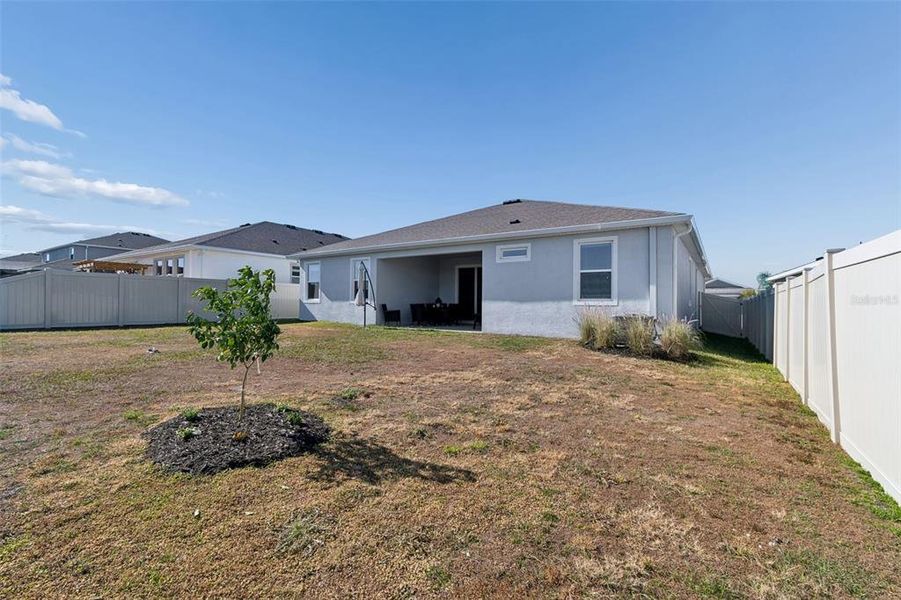 Exterior details and patio area of a home in , Wesley Chapel (Image 25).