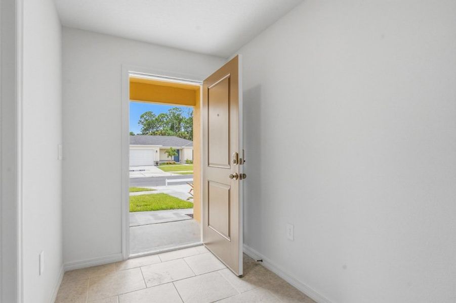 Spacious, unfurnished interior of a new home in Richmond Cove, Palm Bay (Image 16). Spacious, unfurnished interior of a new home in Richmond Cove, Palm Bay (Image 16).