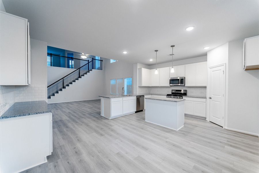 Furnished interior view inside a new home in Caney Mills, Conroe (Image 13).