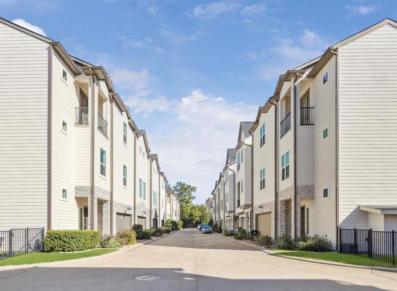 Front exterior of a new home in Upland Estates, Houston, TX, highlighting curb appeal (Image 2).