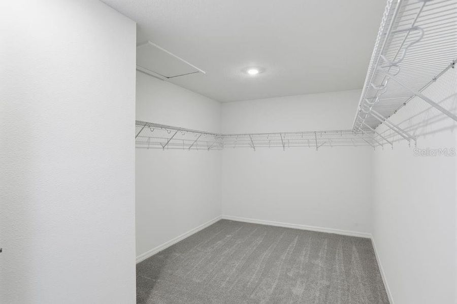 Spacious, unfurnished interior of a new home in Marion Creek, Haines City (Image 31).