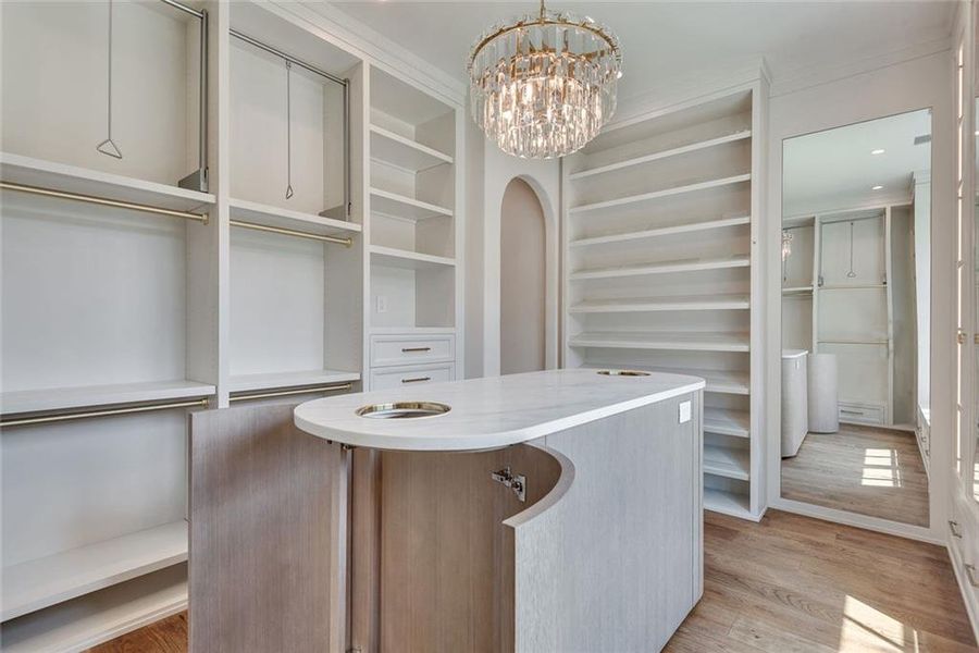 Furnished interior view inside a new home in , Alpharetta (Image 19).