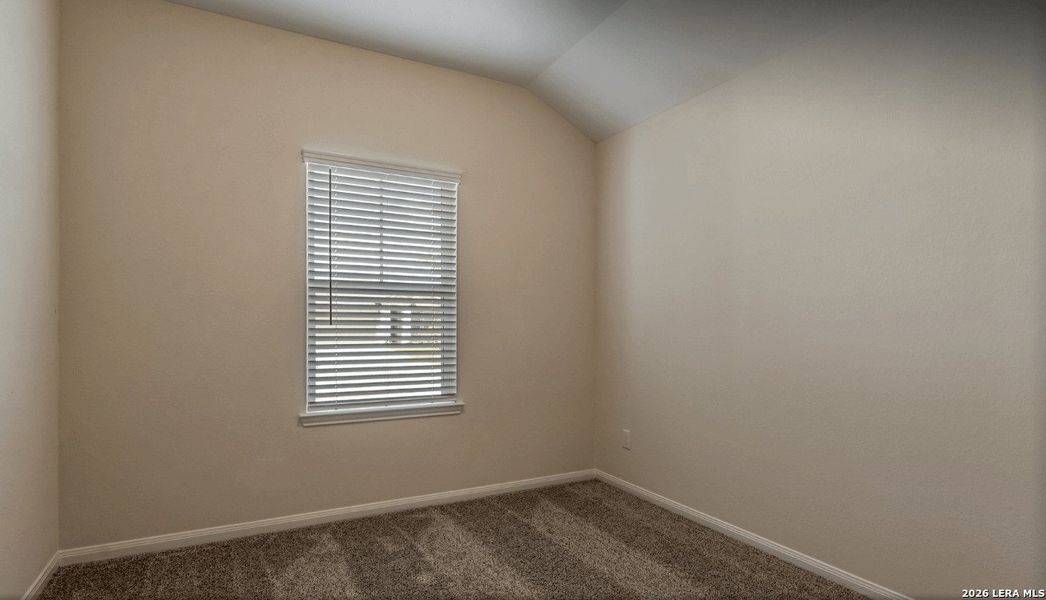 Spacious, unfurnished interior of a new home in Remington Ranch, San Antonio (Image 8).