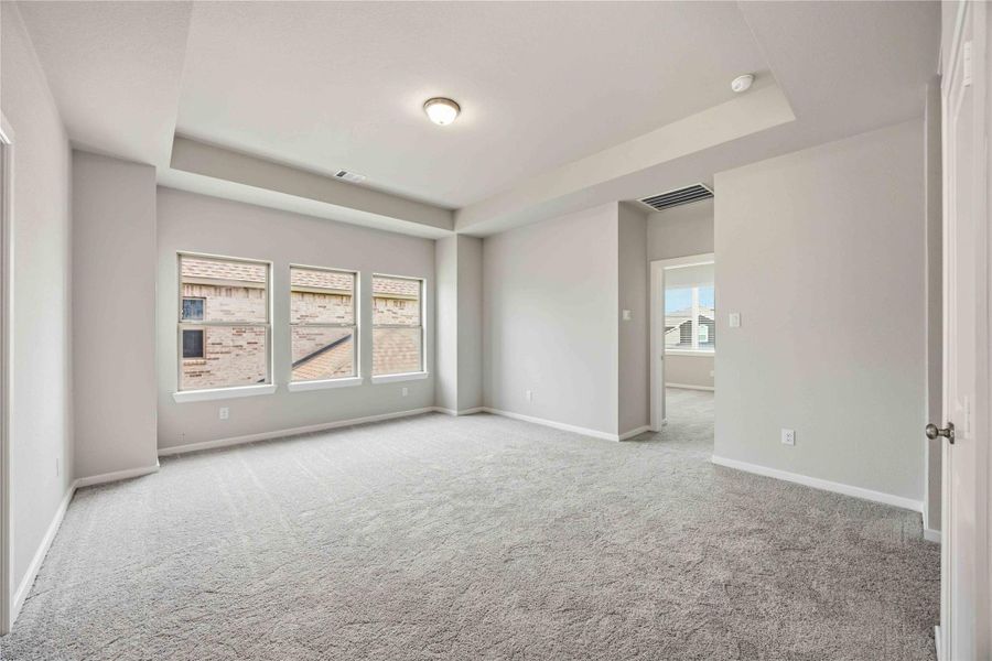 Spacious, unfurnished interior of a new home in Canterra Creek  60', Rosharon (Image 33).
