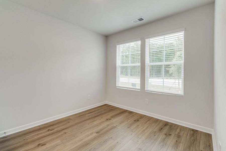 Spacious, unfurnished interior of a new home in Killians Crossing, Blythewood (Image 21).