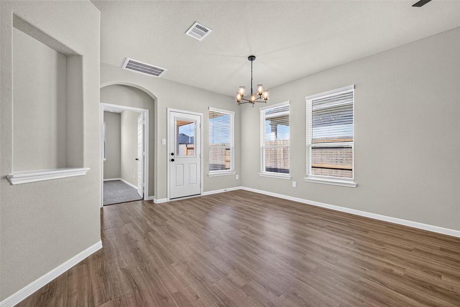 Spacious, unfurnished interior of a new home in La Segarra, Brookshire (Image 39).