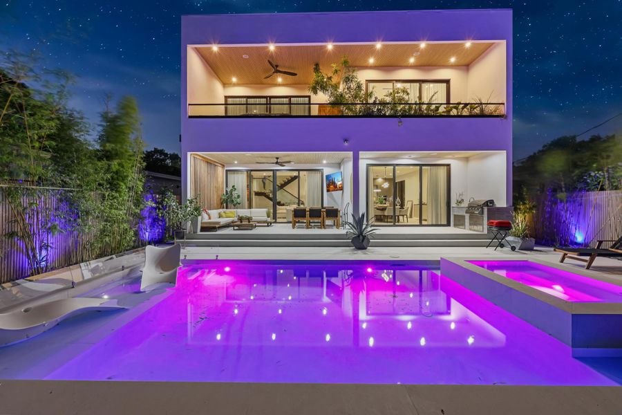 Exterior details and patio area of a home in , Fort Lauderdale (Image 36).